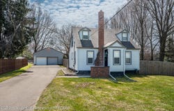 117 W Northrup Street, Lansing, MI 48911