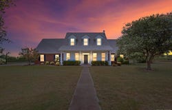 560 Doe Run Road, Crawford, TX 76638