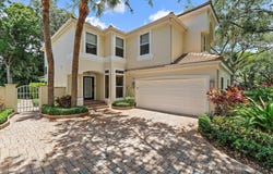 32 Grand Bay Circle, Juno Beach, FL 33408
