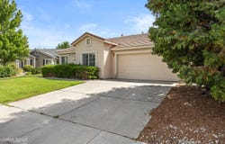 7706 Cerritos Circle, Sparks, NV 89436