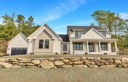 17-4-28 Boiling Kettle Way, Bedford, NH 03110