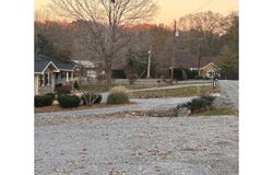 502 Carriage Cove Road, Cadiz, KY 42211