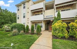 22 Basset Court, Tinton Falls, NJ 07753