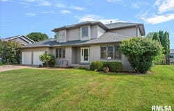 520 Gatlinburg Drive, Chatham, IL 62629