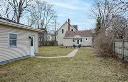 203 SEVENTH STREET, TRAVERSE CITY, MI 49684