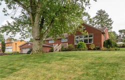 45 Windihill Dr, Hempfield Twp, PA 15601