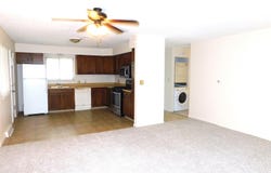 7125 SW Glencrest DR, Topeka, KS 66619