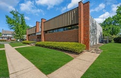 301 Forest Rd, Scotch Plains Twp., NJ 07076-1218