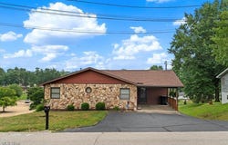 5216 Briscoe Road, Parkersburg, WV 26105