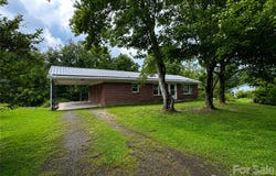 440 Old US 19e Highway, Spruce Pine, NC 28777