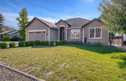 18094 Spyglass Road, Hidden Valley Lake, CA 95467