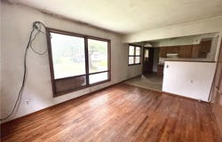106 McKenzie Avenue, Wellsburg, WV 26070