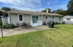 71 Glenwood Drive, North Kingstown, RI 02852
