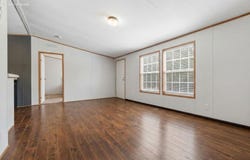 136 E Railroad Street, Hustonville, KY 40437