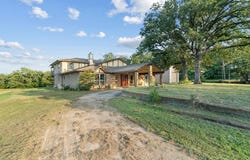 244 Cartwright Hill Lane, Gainesville, TX 76240
