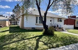 106 S Custer Ave, Miles City, MT 59301