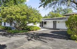 1049 Martingale Drive, Bartlett, IL 60103