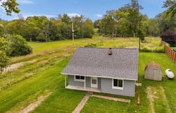 2759 N M-140, Watervliet, MI 49098