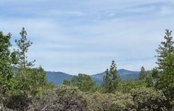 2093 Robertson Bridge Road, Grants Pass, OR 97526