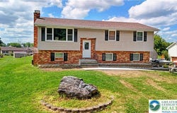 467 W Locust Lane, Lower Nazareth Twp, PA 18064