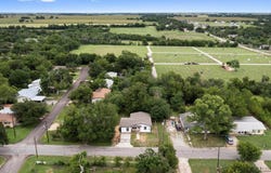 1216 Jones ST, Taylor, TX 76574