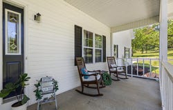 4322 S 94th Road, Bolivar, MO 65613
