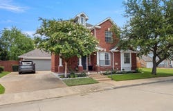 423 Southridge Way, Irving, TX 75063