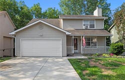 446 Hithergreen Drive, Lansing, KS 66043