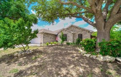 936 Silver Streak Drive, Saginaw, TX 76131