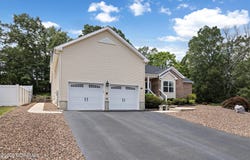 45 Sugarhill Road, Manahawkin, NJ 08050