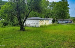 210 E Spring St, Oliver Springs, TN 37840