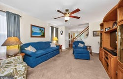 720 MONTGOMERY Avenue, PENNSBURG, PA 18073