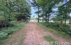 916 Silver Creek Road, Marquette, MI 49855