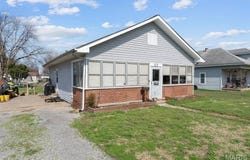 323 Wright Avenue, Chaffee, MO 63740