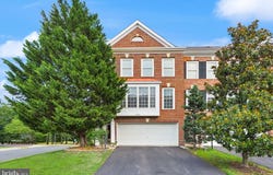 18418 MONTVIEW SQUARE, LEESBURG, VA 20176