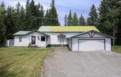 8786 Us Highway 2 E, Hungry Horse, MT 59919