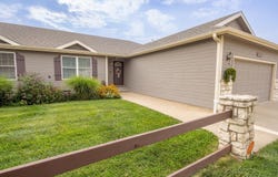 1820 Glendale Rd, Salina, KS 67401