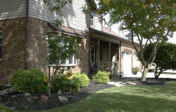 1917 Kingsbury Drive, Saint Marys, OH 45885