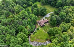 21 Browns Way, Fort Ann, NY 12827
