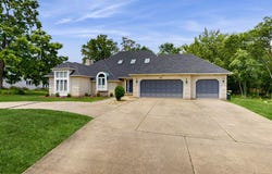 3010 35th Street, Oak Brook, IL 60523