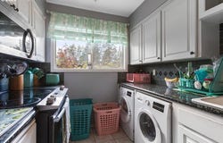1322 NE HOGAN Dr, Gresham, OR 97030