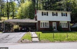 120 LOW ROAD, POTTSVILLE, PA 17901