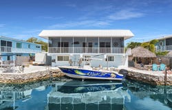 128 Dove Avenue, Key Largo, FL 33070