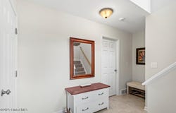 37 Governor Circle, Albany, NY 12208