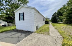 87 Pleasant Hill Road, Limerick, ME 04048