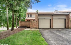 368 Willow Grove, Rochester Hills, MI 48307