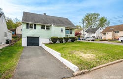 1 Alvin Court, Menlo Park Terrace, NJ 08840