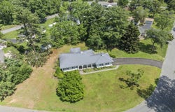 164 Priscilla Drive, Lincroft, NJ 07738