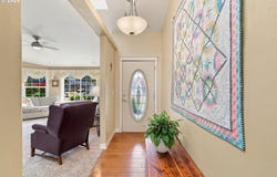 1549 SW FELLOWS St, McMinnville, OR 97128