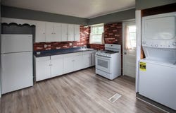 406 Avalon Dr, Union Twp, PA 16101